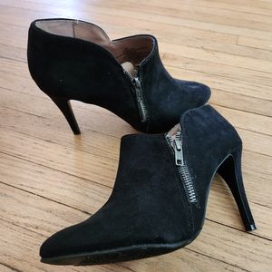 Women's shoes